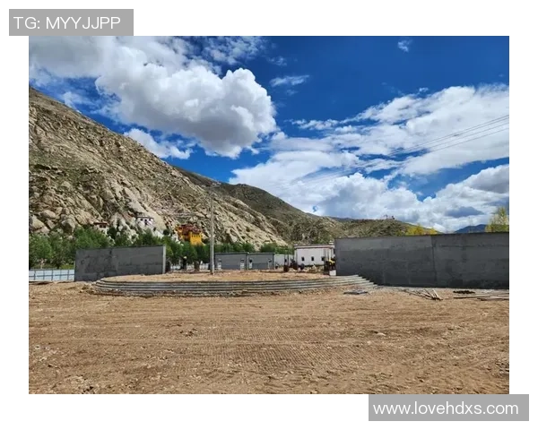 以赛为媒促文体旅交融 “巅峰湖南·2025”爬山赛八面山站鸣枪开赛